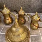 دلال سورية ( حبش ) مع محطة تمر هندية