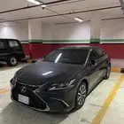 للتقبيل   لكزس ES300h هايبرد موديل 2023