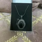 عقد مع سلسال فضه