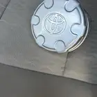 للبيع غطاء جنط تويوتا فضي