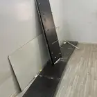 للبيع اثاث غرفه نوم بدون كرسي كامله واثنين دولاب ملابس
