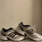جزمه(adidas Furano 2