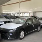 كامري LE اللون اسود ملكي موديل 2025