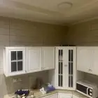 مطبخ للبيع ومكيف سبيلت 24