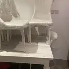 طاولة طعام