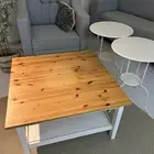 طاوله من إيكيا