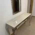 طاوله مدخل