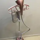 مكواه بخار نظيف الاستعمال   ودرجات كثير لأنواع الملابس