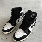 Nike Air High Sneakers - جزمة نايك اصليه