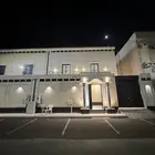 فيلا فاخرة للبيع دورين وملحق 9 غرف حي الملك فهد