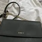 شنطه ماركة دكني