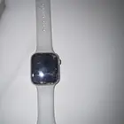 ساعة ابل 4 للبيع اكبر مقاس