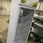 ثلاجة زجاج