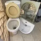 أدوات صحيه مستخدمه