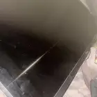 تلفزون فيه كير خطوط على جنب