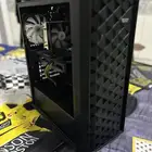 بي سي قايمنق مع شاشة و ماوس وكل شي سيتب كامل Pc gaming
