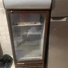 تلاجه نضيفه سبب البيع معاد بحاجته