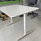 مكتب ووحدة ادراج وكراسي متحركه وثابته