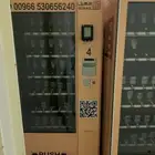 ثلاجة بيع ذاتي سناك وعصيرات
