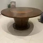 طاولة طعام متحركة