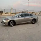 لكزس 2023 استاندر ES250 نظيف