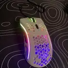 ماوس قلوريس موديل D ابيض