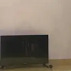 شاشه سمارت للبيع 32 بوصه الي خربان فقط فيها مدخل HD