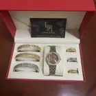 طقم ساعه مع اساور ذهب
