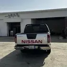 نافارا نيسان موديل 2010
