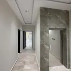 للبيع روف 9 غرف طريق أبها الخميس مقابل نادي ضمك بسعر 750الف