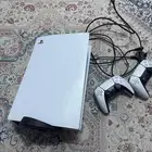 سوني 5 يدين مع أسلاكه نضييف وشرط فيه يد R2 يبيله تصليح بس