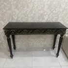 وكنب 3 قطع .. سجاد كبير .. طاولة خدمة