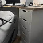 طاولة مكتب للبي سي زاويه