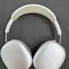ابل ايربودز ماكس