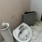 مغسله كامله مكمله جديده مع سخان شغال البرد على الأبواب