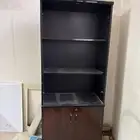 مكتبة ودواليب و 2 pc وسرير وعلى السوم