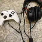 يد اكس بوكس اصلية وسماعة هايبر اكس اصلية