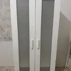 خزانة واحدة للبيع
