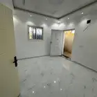 شقه لإيجار في حي طويق