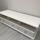 طاولة تلفزيون