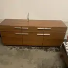 سرير مع الريموت وتسريحه من دبليو سيتي