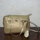 شنطة نسائية كوتش