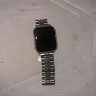 ساعة ابل se