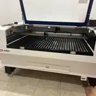 محل ورد واكريليك للبيع بسعر مغري