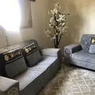 كنب نظيف انيق ولا فيه اي عيب