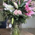 باقة ورد طبيعيه توها واصله ب 100 ريال