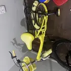 سياكل للبيع ب 150 الاثنين الأسود يحتاج قطعة سعرها 35 ريال