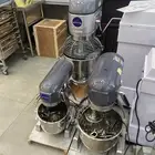 مضرب او خفاق او عجانة حلويات