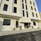 للبيع شقه علويه بدرج داخلى من الشقه للسطح بسعر 530 الف