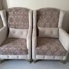 كراسي نظيفه للبيع لعدم الحاجه لها